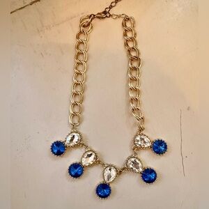 CHIC FASHION STATEMENT NECKLACE